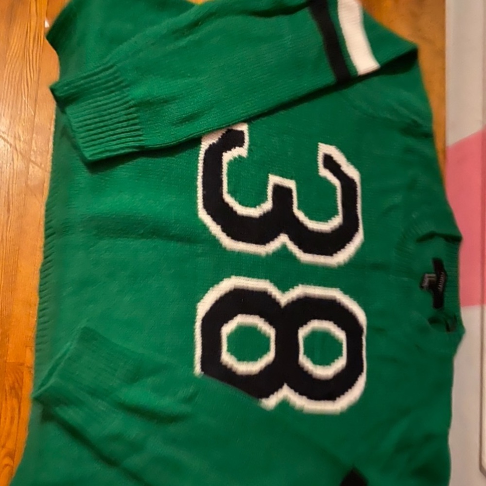 Green Long Sleeve Top